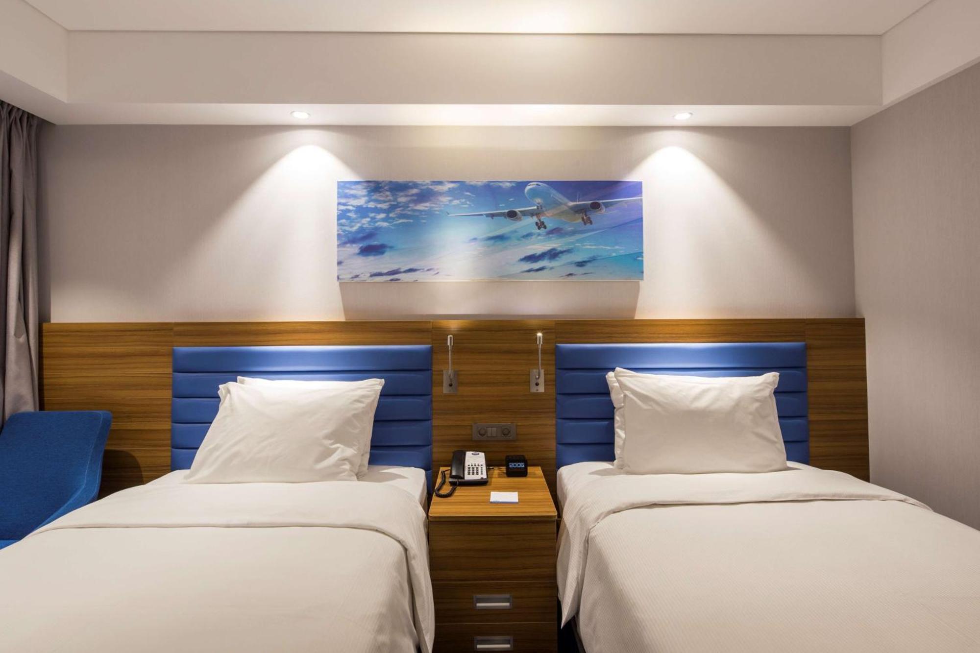 Hampton By Hilton Kurtkoy Hotel