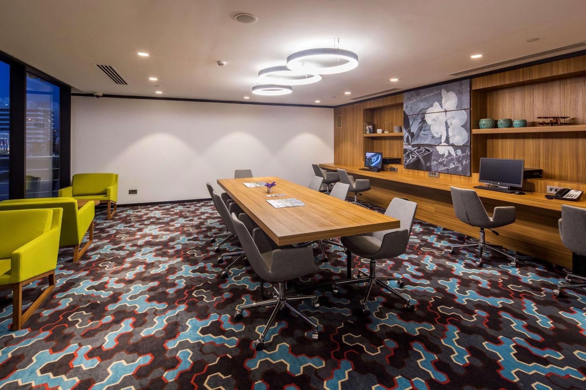 Hampton By Hilton Kurtkoy 4*